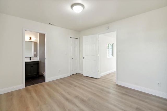 2335 Hooke Way, Sacramento, CA 95822