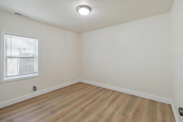 2335 Hooke Way, Sacramento, CA 95822