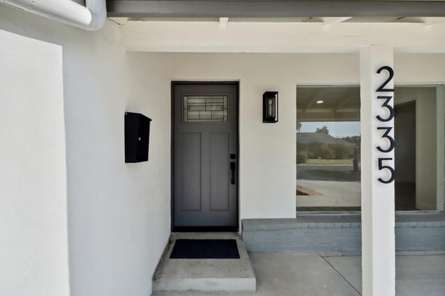 2335 Hooke Way, Sacramento, CA 95822