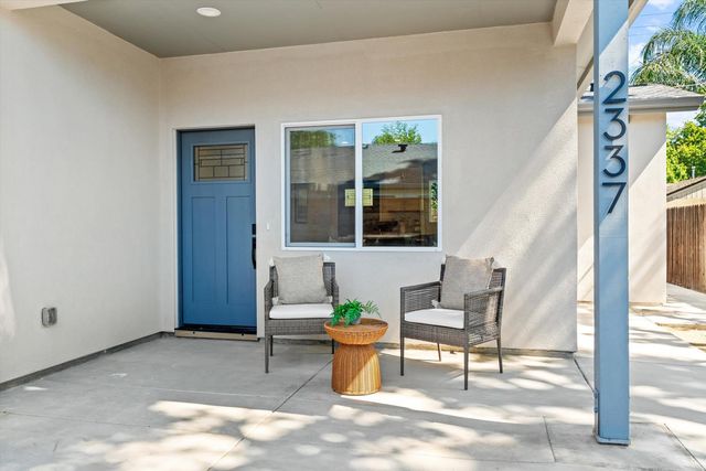 2335 Hooke Way, Sacramento, CA 95822