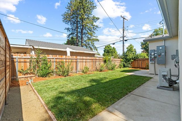 2335 Hooke Way, Sacramento, CA 95822