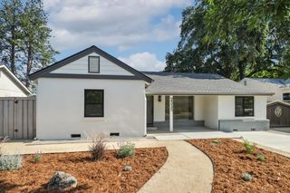 2335 Hooke Way, Sacramento, CA 95822