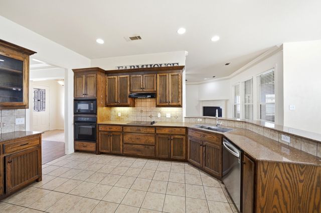 320 Westward Drive, Royse City, TX 75189