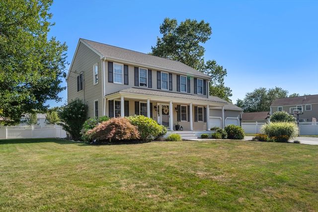 26 Crabtree Lane, Abington, MA 02339