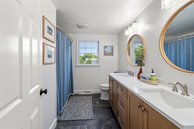 26 Crabtree Lane, Abington, MA 02339