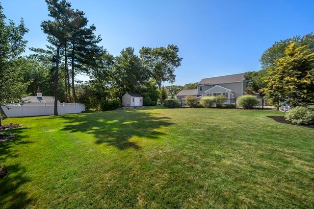 26 Crabtree Lane, Abington, MA 02339
