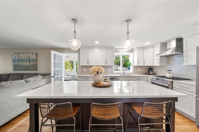 26 Crabtree Lane, Abington, MA 02339