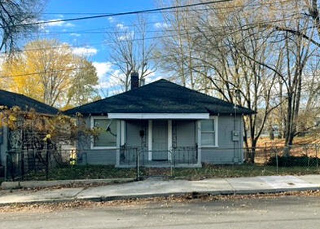 40 Foss Street, Susanville, CA 96130