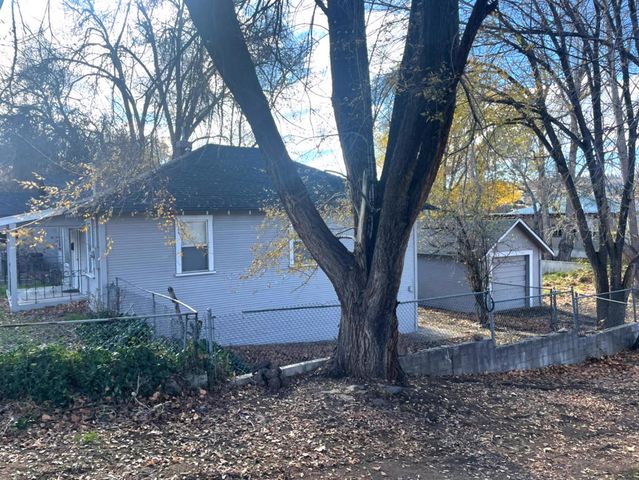 40 Foss Street, Susanville, CA 96130