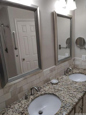 12211 Ridge Spur, San Antonio, TX 78247