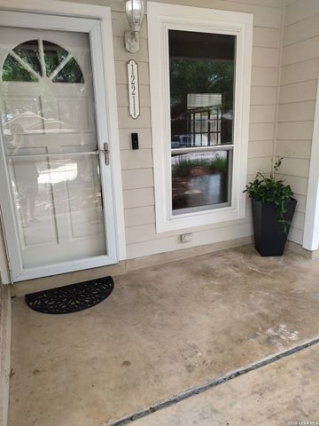 12211 Ridge Spur, San Antonio, TX 78247