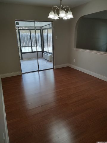 12211 Ridge Spur, San Antonio, TX 78247