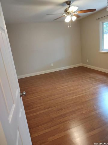 12211 Ridge Spur, San Antonio, TX 78247