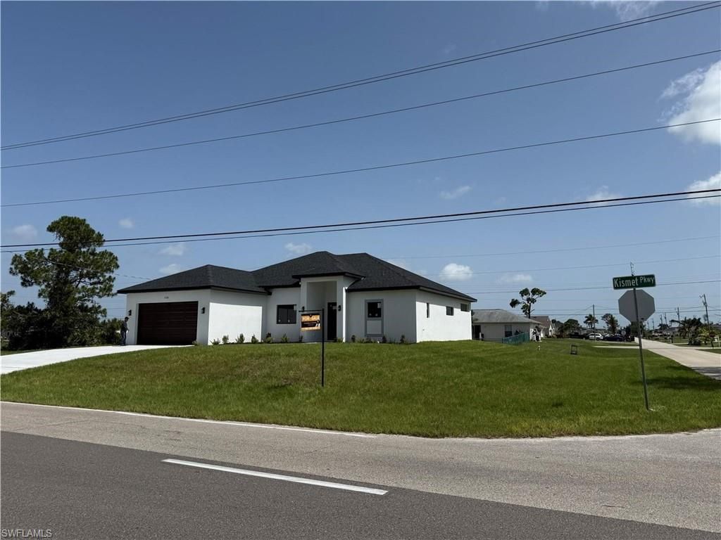 1728 Kismet PKWY W, Cape Coral, FL 33993