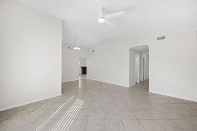 242 Manzanita Dr, Oceanside, CA 92057