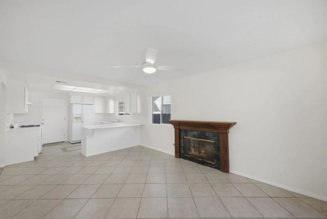 242 Manzanita Dr, Oceanside, CA 92057