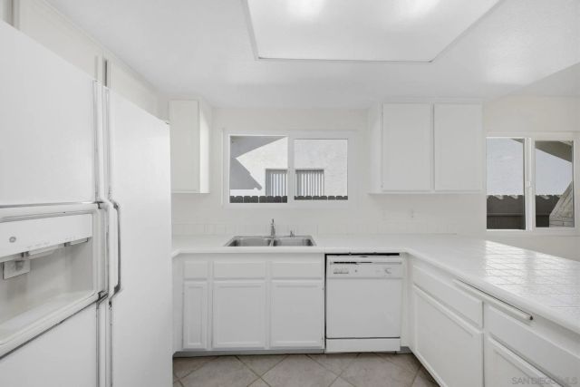 242 Manzanita Dr, Oceanside, CA 92057