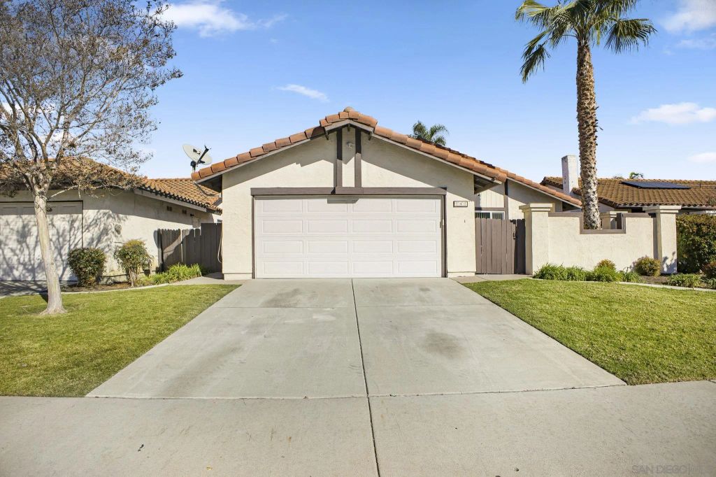 242 Manzanita Dr, Oceanside, CA 92057