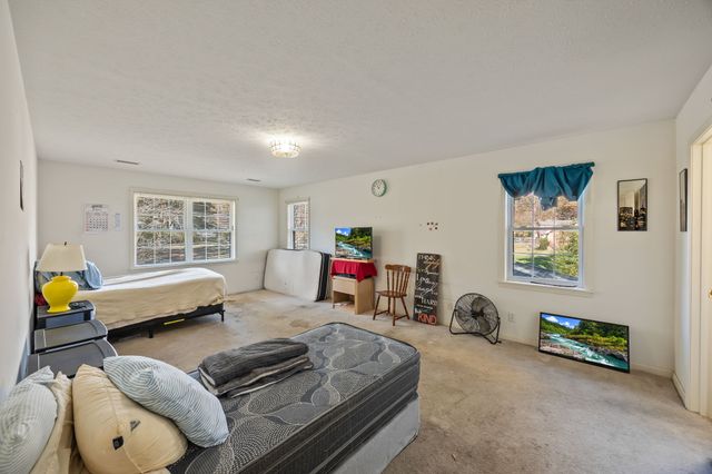 1105 Walton Ln, Cookeville, TN 38501