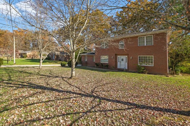 1105 Walton Ln, Cookeville, TN 38501