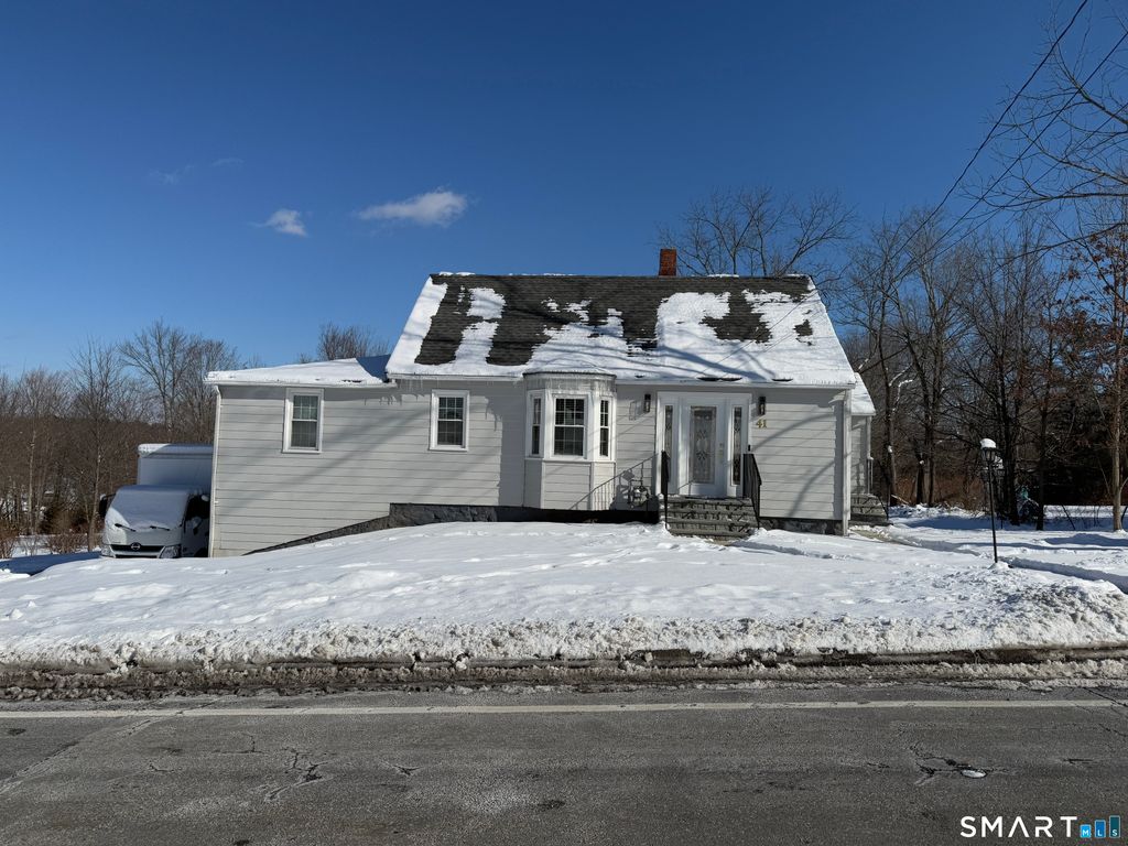 41 South Street, Plymouth, CT 06782