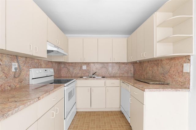 14250 SW 62nd St 402, Miami, FL 33183