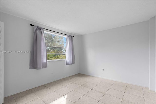 14250 SW 62nd St 402, Miami, FL 33183