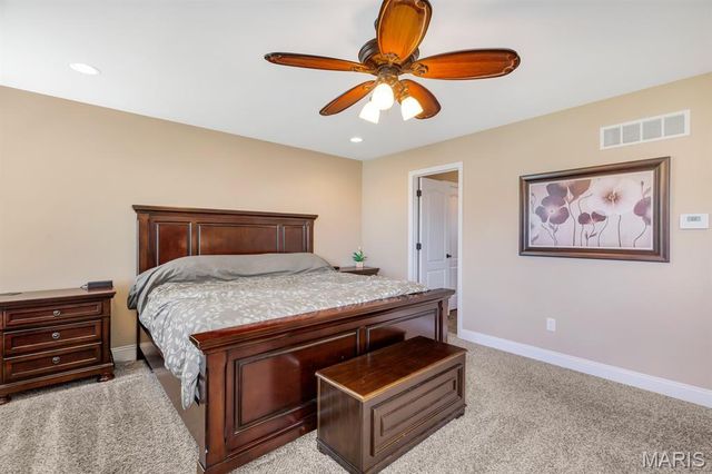 221 Oakhurst Circle, O'fallon, MO 63367