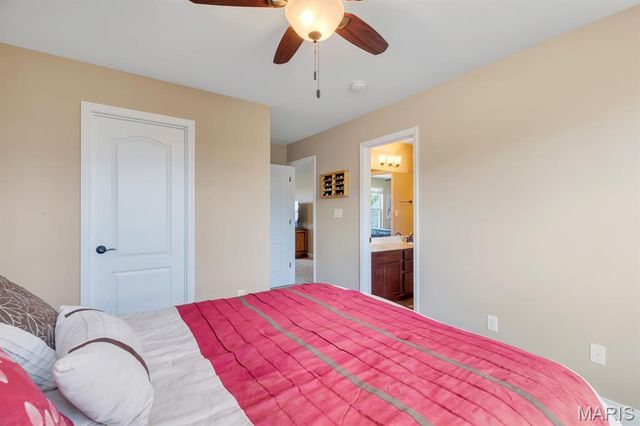 221 Oakhurst Circle, O'fallon, MO 63367
