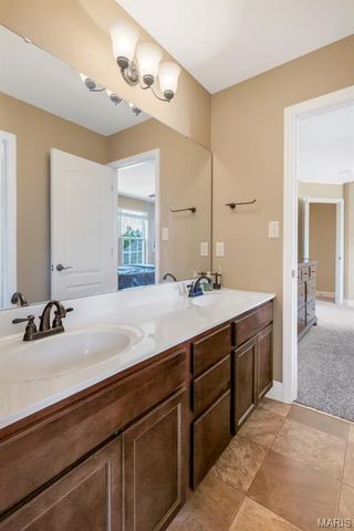 221 Oakhurst Circle, O'fallon, MO 63367