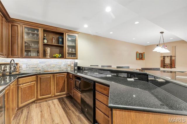 221 Oakhurst Circle, O'fallon, MO 63367