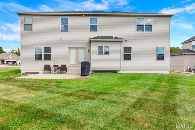 221 Oakhurst Circle, O'fallon, MO 63367