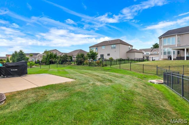 221 Oakhurst Circle, O'fallon, MO 63367