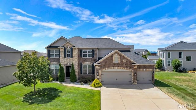 221 Oakhurst Circle, O'fallon, MO 63367