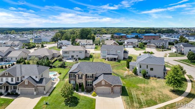 221 Oakhurst Circle, O'fallon, MO 63367