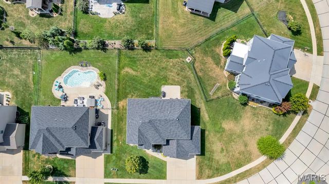 221 Oakhurst Circle, O'fallon, MO 63367