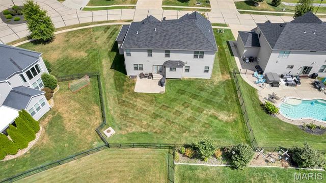 221 Oakhurst Circle, O'fallon, MO 63367