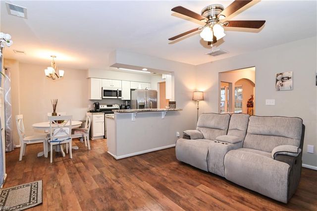 5018 Huntclub CHSE, Suffolk, VA 23435