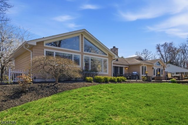 11 Dells Dr, Denville Twp., NJ 07834