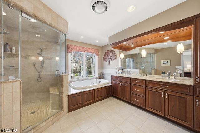 11 Dells Dr, Denville Twp., NJ 07834