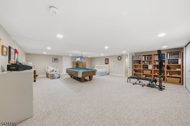 11 Dells Dr, Denville Twp., NJ 07834