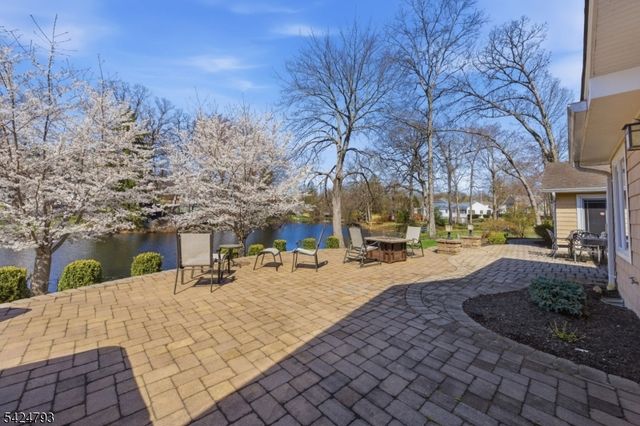 11 Dells Dr, Denville Twp., NJ 07834