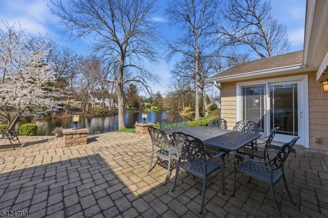 11 Dells Dr, Denville Twp., NJ 07834