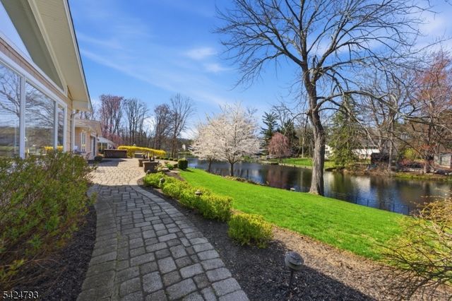 11 Dells Dr, Denville Twp., NJ 07834