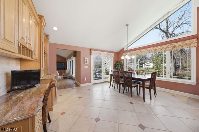 11 Dells Dr, Denville Twp., NJ 07834