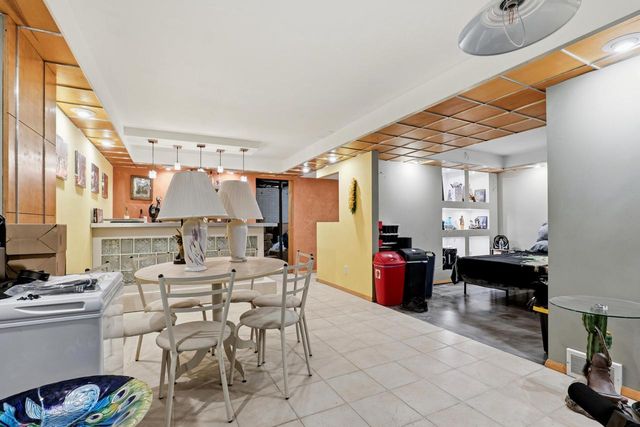 1221 Summit STREET, Manitowoc, WI 54220