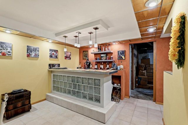 1221 Summit STREET, Manitowoc, WI 54220