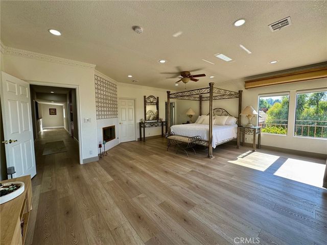 21215 Escondido Street, Woodland Hills, CA 91364