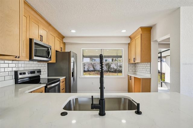 13929 2ND STREET, Dade City, FL 33525