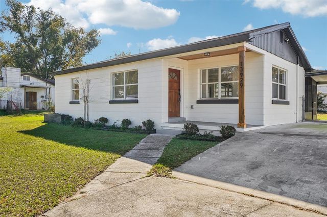 13929 2ND STREET, Dade City, FL 33525